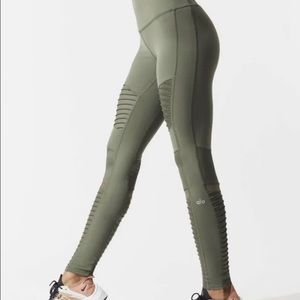Alo Moto Olive Leggings